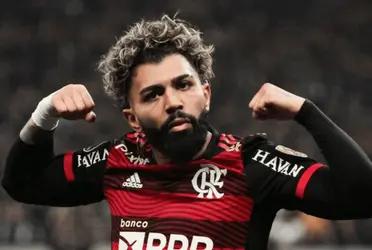 Com gol marcado contra o Racing, o atacante chega a 30 gols na história do torneio; é também o quinto jogador que mais marcou na história da competição