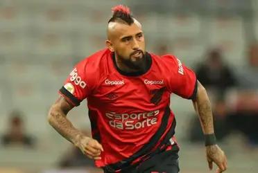 Ex-jogador trocou o Flamengo pelo Athletico