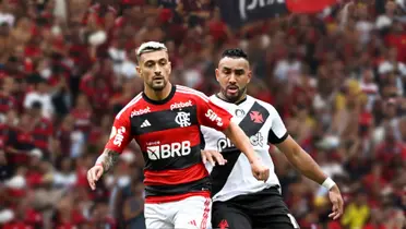 Arrascaeta, do Flamengo, enfrentando Payet, do Vasco