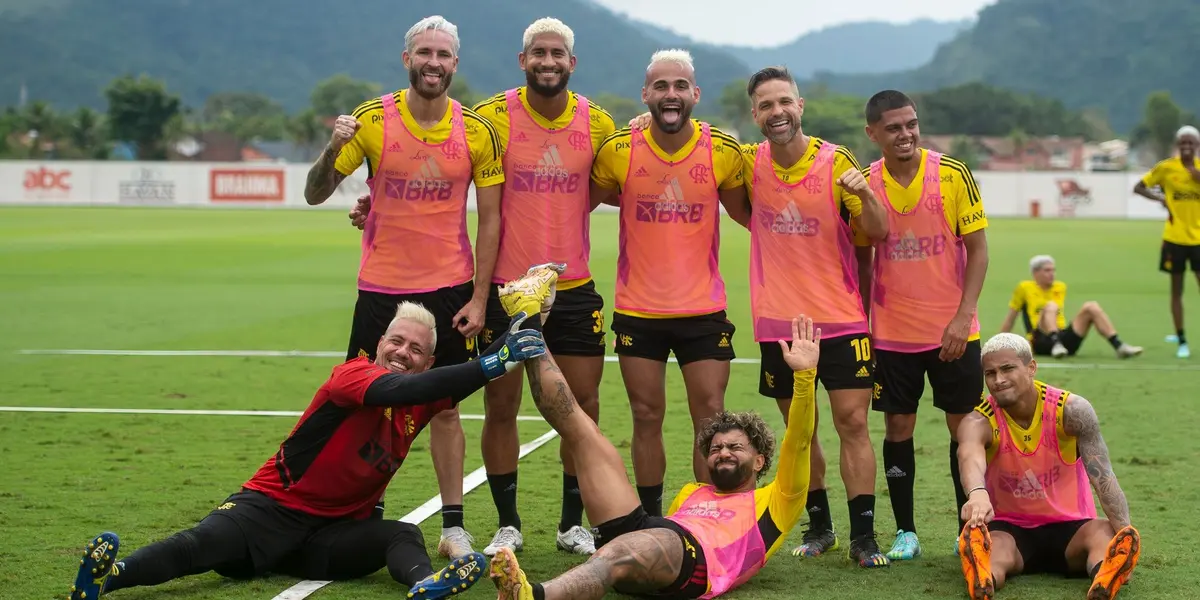 Diego Alves e Diego Ribas entraram em campo pela última vez com a camisa do Flamengo neste sábado (12)