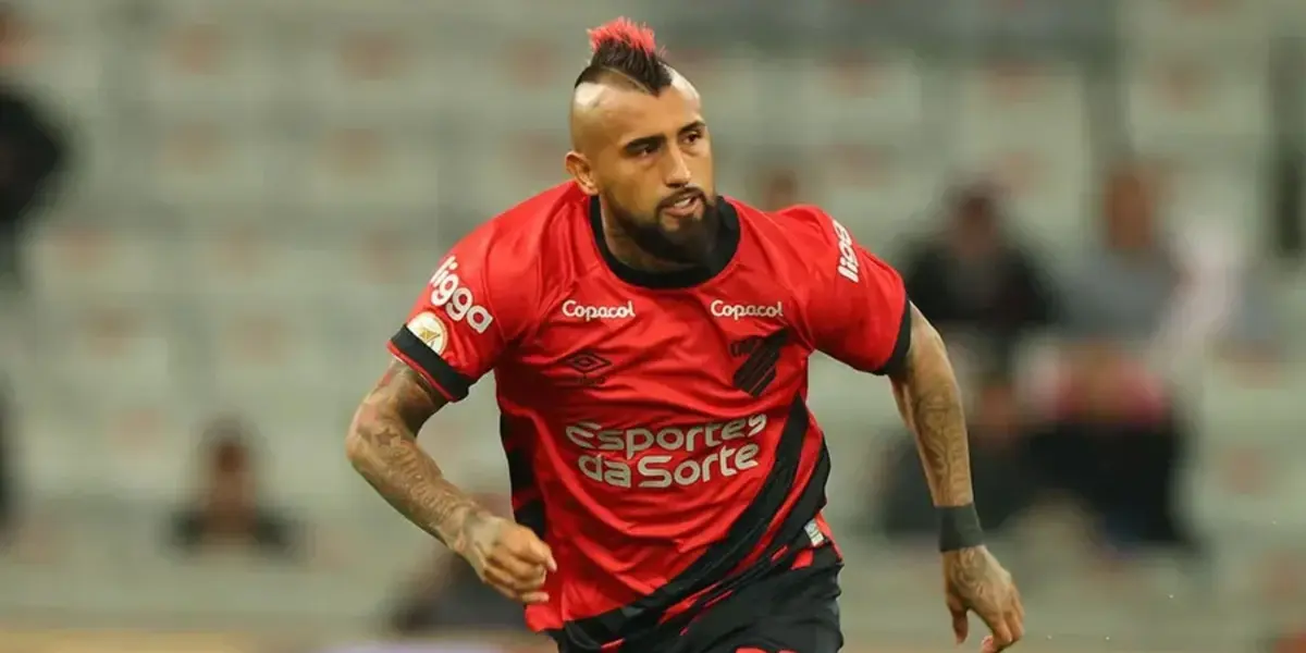 Ex-jogador trocou o Flamengo pelo Athletico