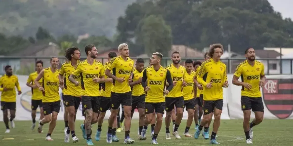 Filipe Luís não treinou com o grupo durante a semana e deve desfalcar a equipe