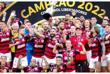 Jogador fez história no clube, mas está sem clube no momento