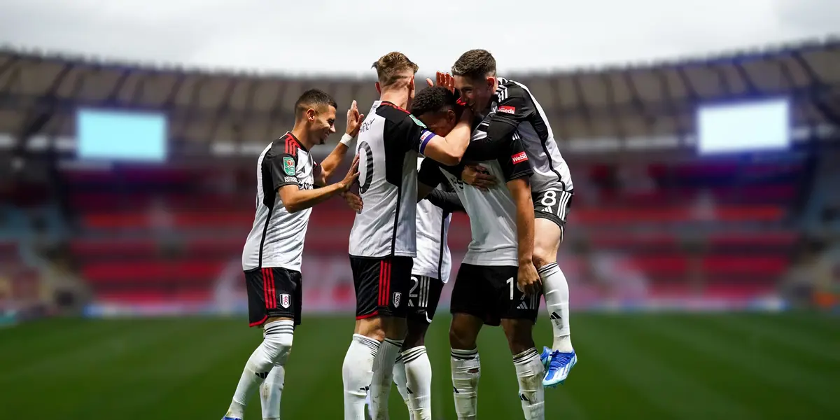 Jogadores do Fulham reunidos