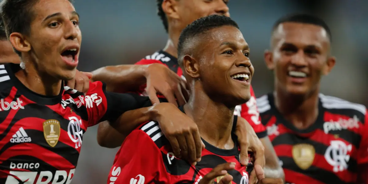 Lorran fez o seu segundo jogo como profissional do Flamengo e marcou o seu primeiro gol