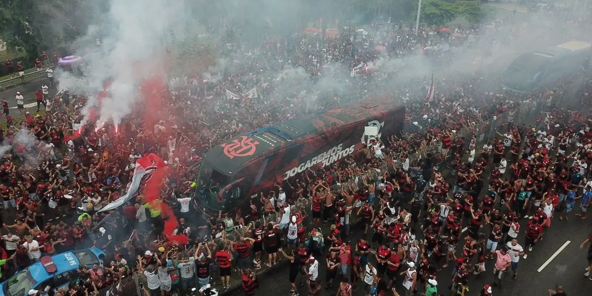 Torcedores cantaram o jogo todo contra o Corinthians fora de casa