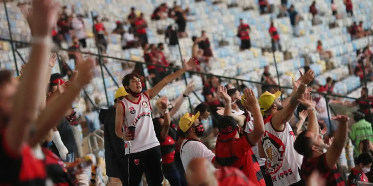 Torcida criticou atuação de jogador na derrota para o Fluminense