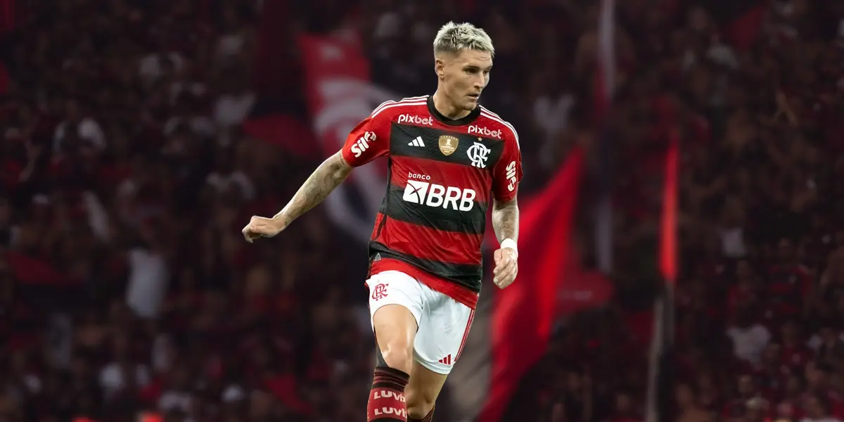 Varela, lateral-direito do Flamengo